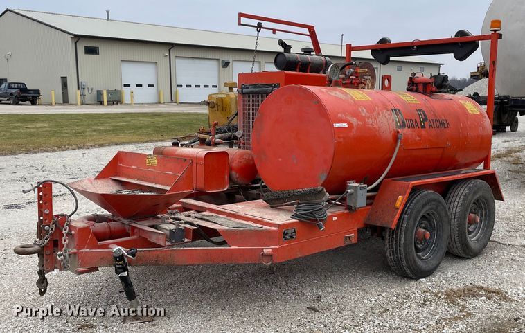 image for item JL9732 2003 Duraco 125DJT  pothole patcher