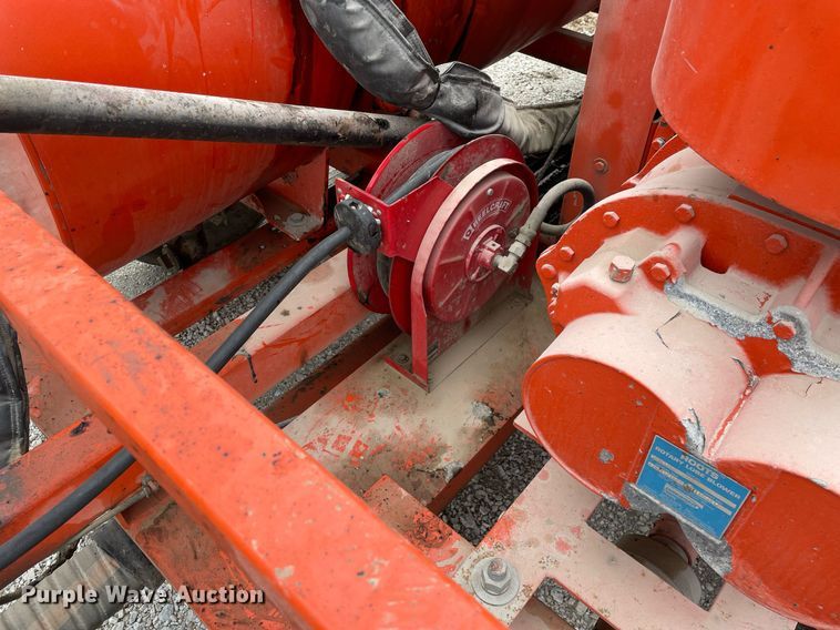 image for item JL9732 2003 Duraco 125DJT  pothole patcher