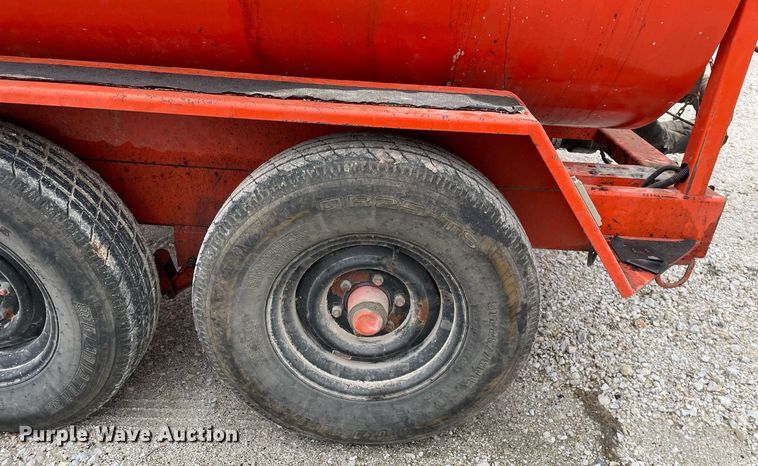 image for item JL9732 2003 Duraco 125DJT  pothole patcher