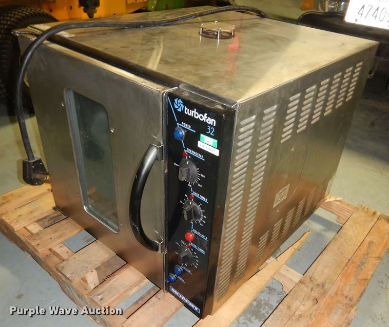 Moffat Turbofan 32 convection oven in Chapman, KS Item JR9030 sold