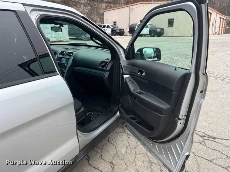 image for item JU9739 2015 Ford Explorer Police Interceptor  SUV