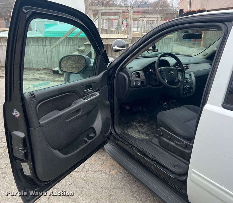 image for item JU9740 2012 Chevrolet Tahoe Police  SUV