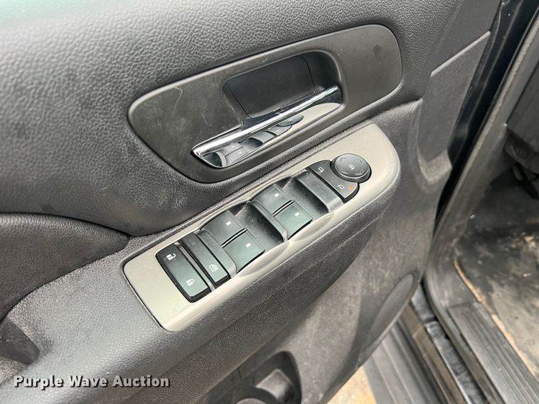 image for item JU9740 2012 Chevrolet Tahoe Police  SUV