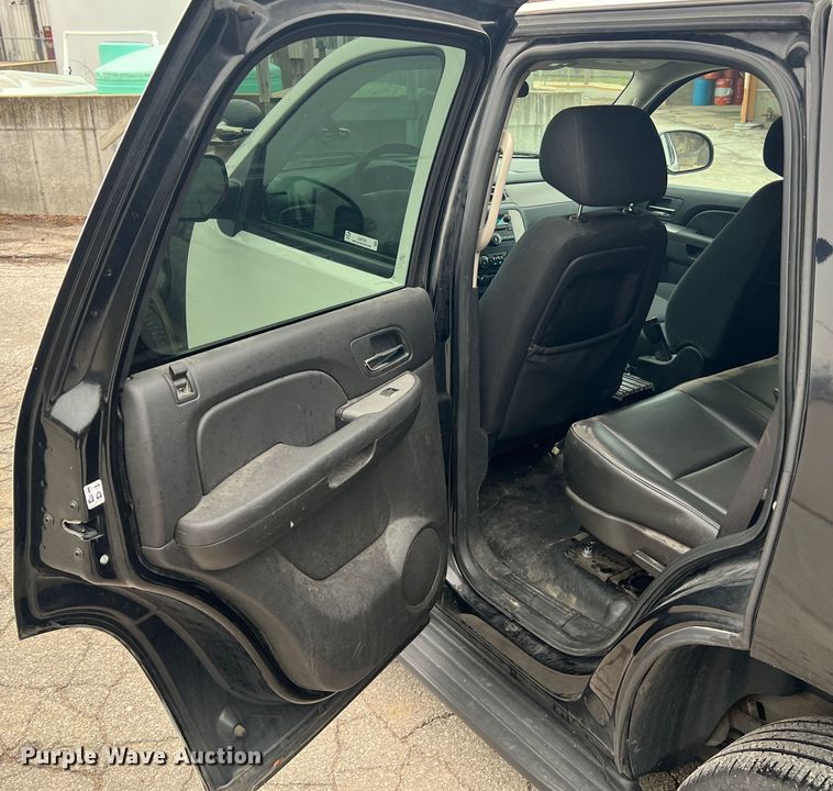 image for item JU9740 2012 Chevrolet Tahoe Police  SUV