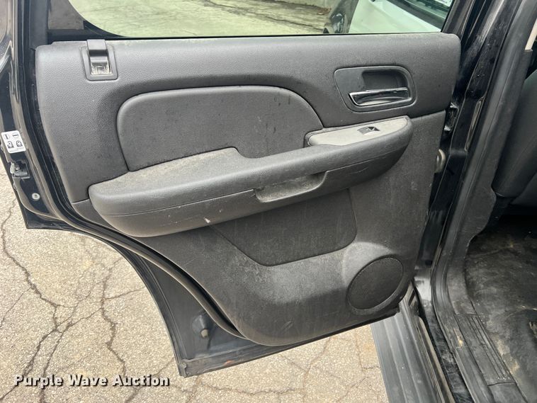 image for item JU9740 2012 Chevrolet Tahoe Police  SUV