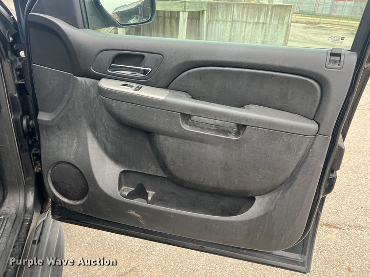 image for item JU9740 2012 Chevrolet Tahoe Police  SUV