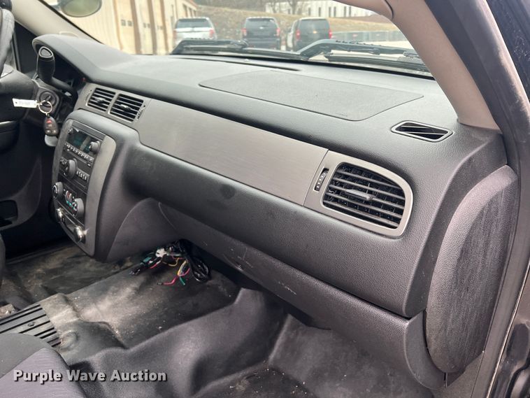 image for item JU9740 2012 Chevrolet Tahoe Police  SUV