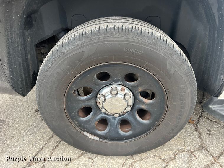 image for item JU9740 2012 Chevrolet Tahoe Police  SUV