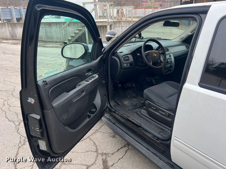 image for item JU9741 2012 Chevrolet Tahoe Police  SUV