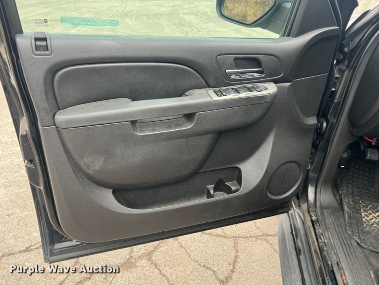 image for item JU9741 2012 Chevrolet Tahoe Police  SUV