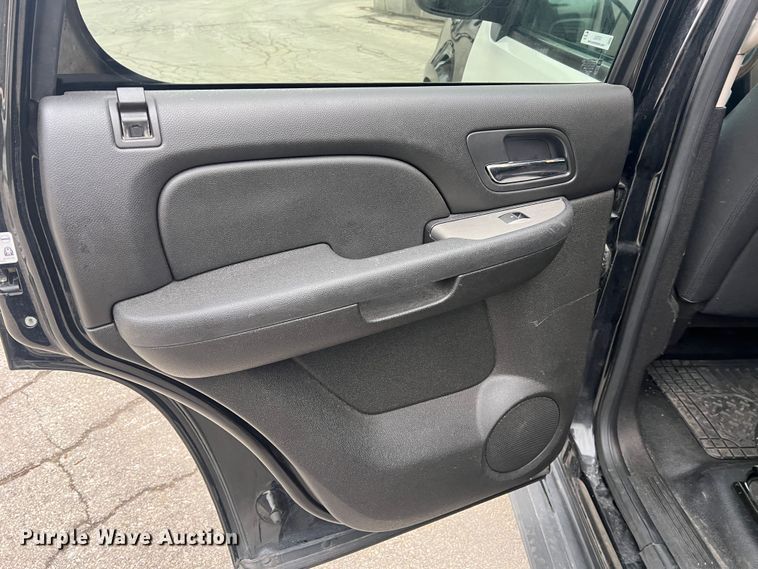 image for item JU9741 2012 Chevrolet Tahoe Police  SUV