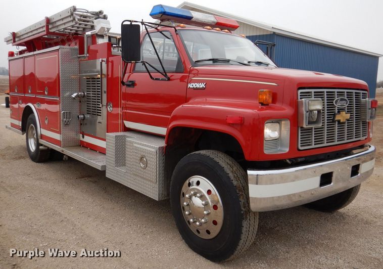 image for item KW9566 1992 Chevrolet Kodiak C5500  pumper fire truck