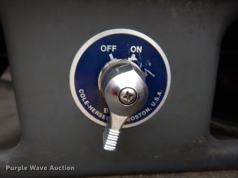 image for item KW9566 1992 Chevrolet Kodiak C5500  pumper fire truck