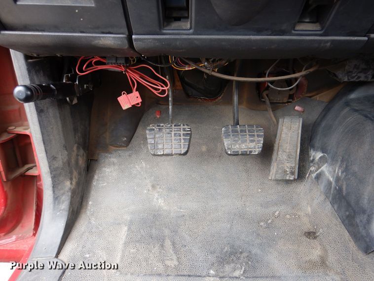 image for item KW9566 1992 Chevrolet Kodiak C5500  pumper fire truck