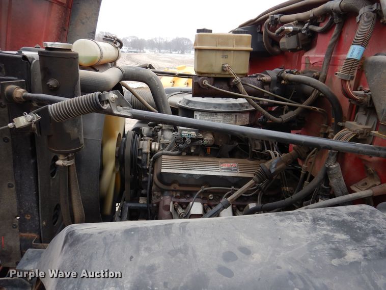 image for item KW9566 1992 Chevrolet Kodiak C5500  pumper fire truck