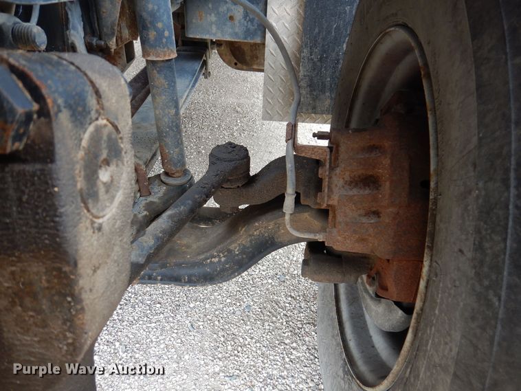 image for item KW9566 1992 Chevrolet Kodiak C5500  pumper fire truck