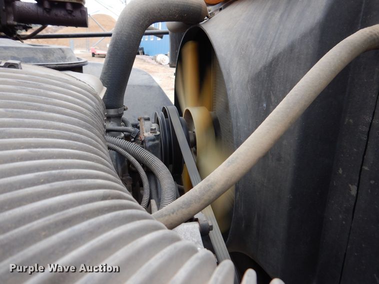 image for item KW9566 1992 Chevrolet Kodiak C5500  pumper fire truck