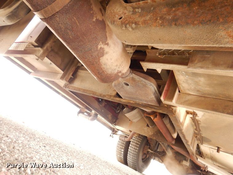 image for item KW9566 1992 Chevrolet Kodiak C5500  pumper fire truck