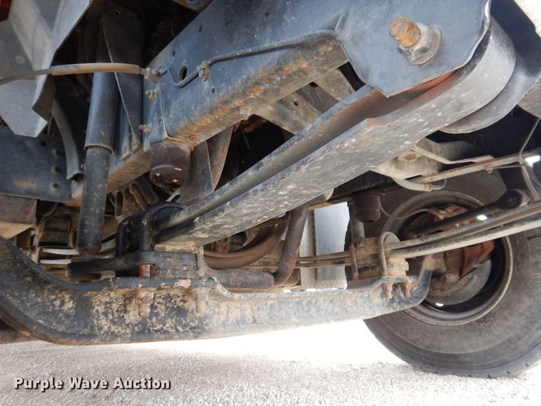 image for item KW9566 1992 Chevrolet Kodiak C5500  pumper fire truck