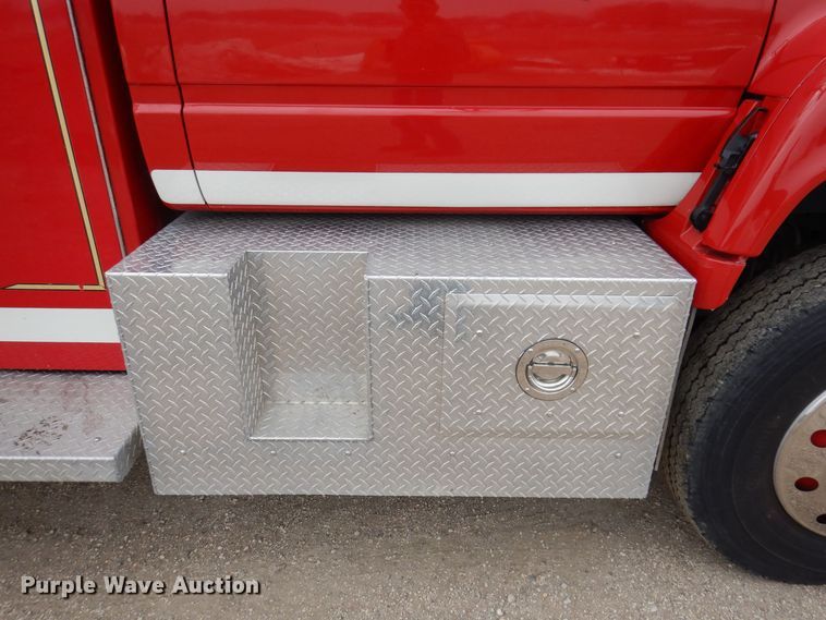 image for item KW9566 1992 Chevrolet Kodiak C5500  pumper fire truck