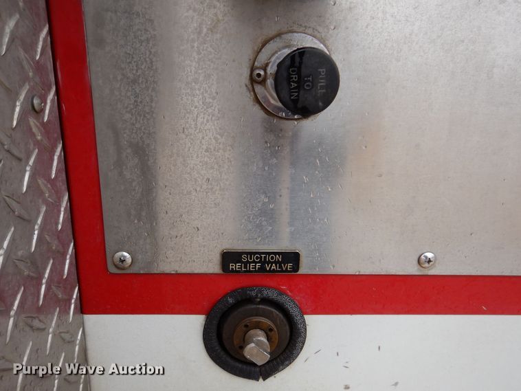 image for item KW9566 1992 Chevrolet Kodiak C5500  pumper fire truck