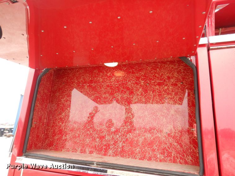 image for item KW9566 1992 Chevrolet Kodiak C5500  pumper fire truck