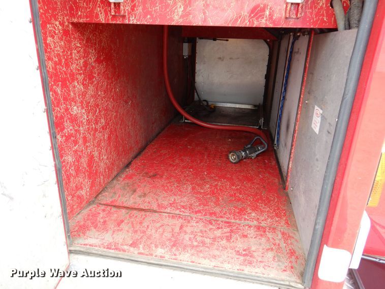 image for item KW9566 1992 Chevrolet Kodiak C5500  pumper fire truck