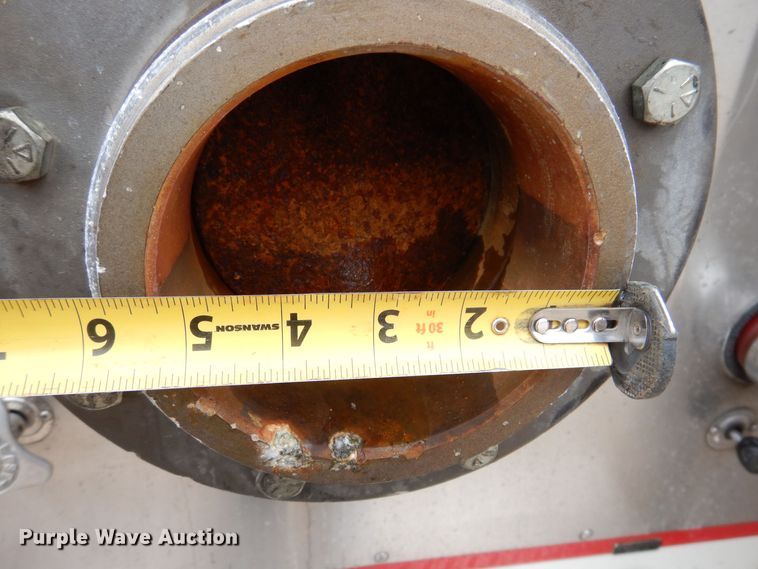 image for item KW9566 1992 Chevrolet Kodiak C5500  pumper fire truck