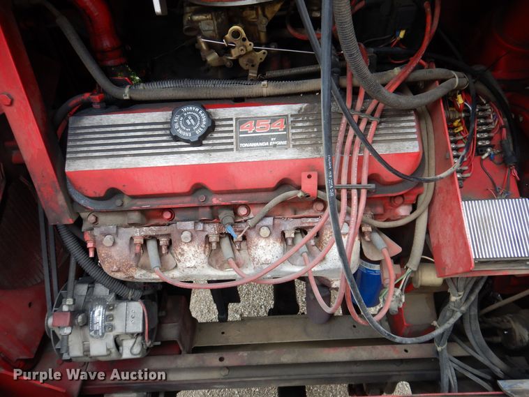 image for item KW9566 1992 Chevrolet Kodiak C5500  pumper fire truck