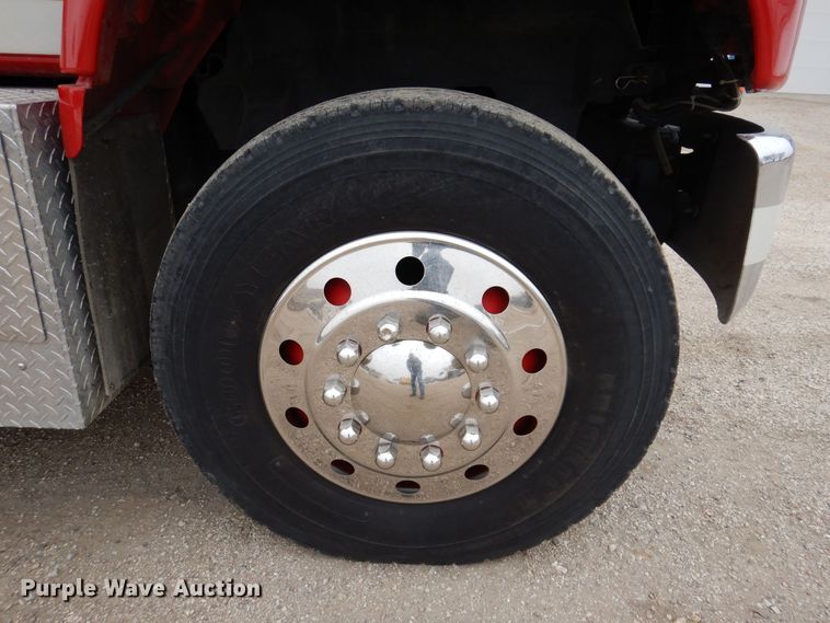 image for item KW9566 1992 Chevrolet Kodiak C5500  pumper fire truck