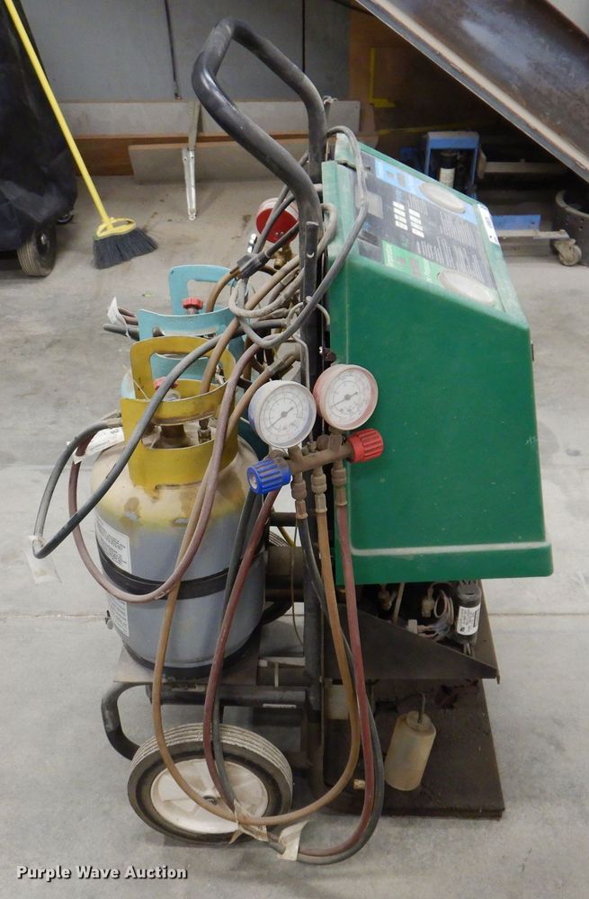 image for item KW9576 Robinair  AC charging station