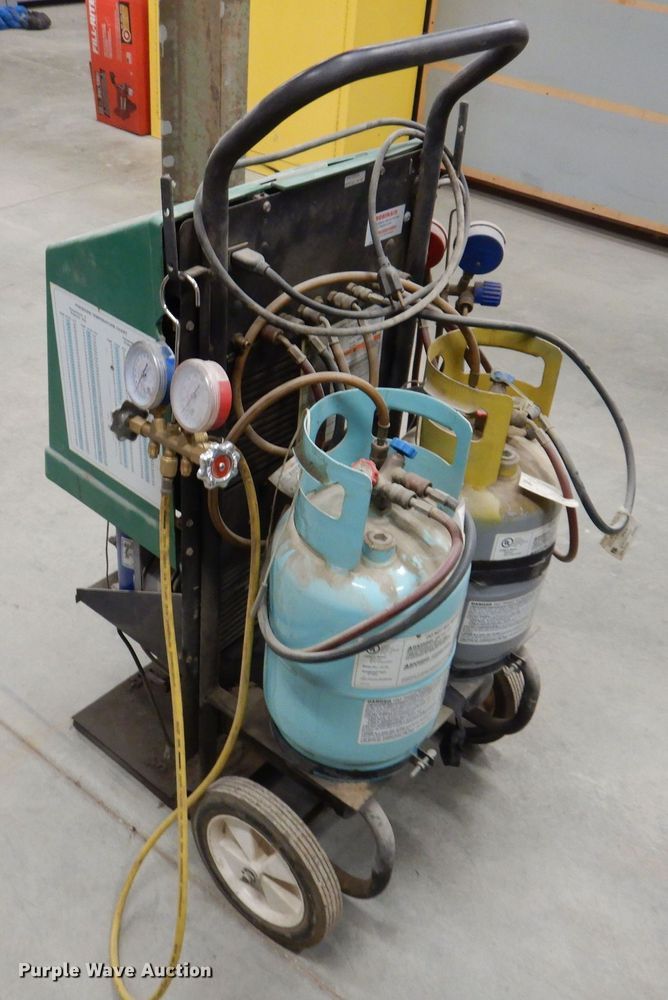 image for item KW9576 Robinair  AC charging station