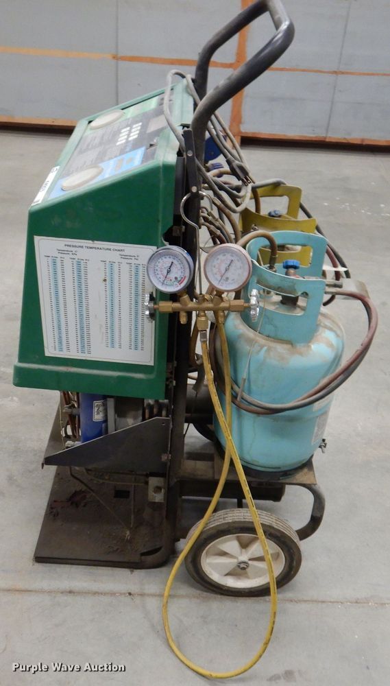 image for item KW9576 Robinair  AC charging station