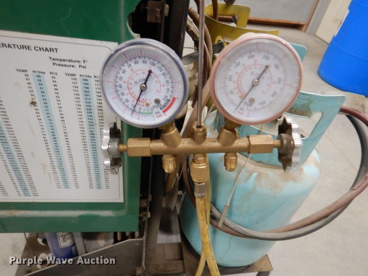 image for item KW9576 Robinair  AC charging station