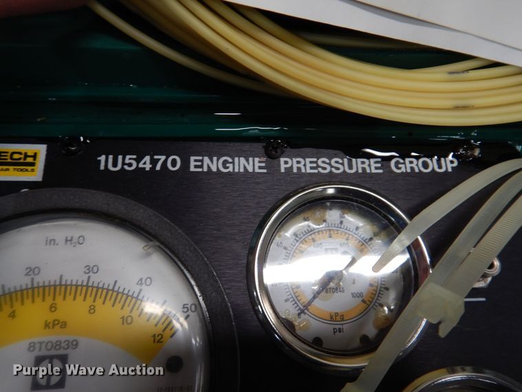 image for item KW9577 Caterpillar  engine pressure gauges