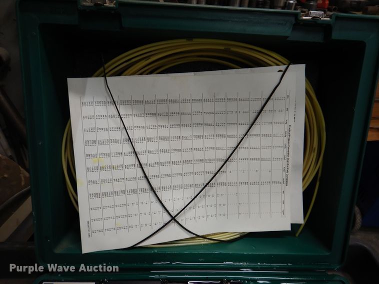 image for item KW9577 Caterpillar  engine pressure gauges