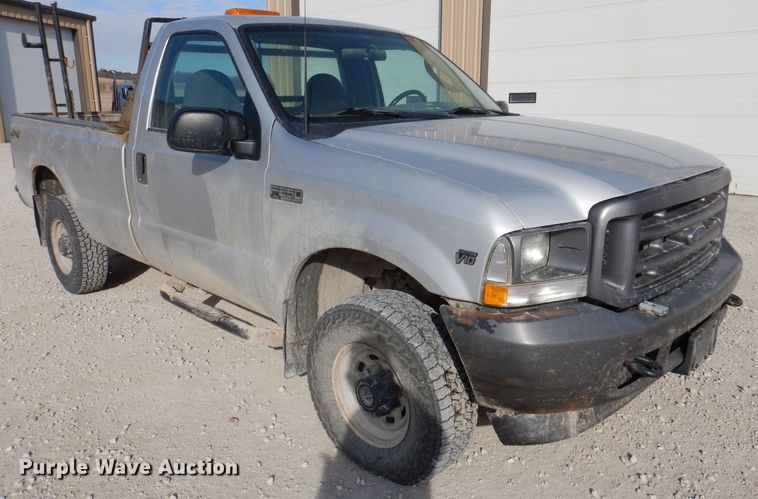 image for item KW9581 2003 Ford F250 Super Duty XL  pickup truck