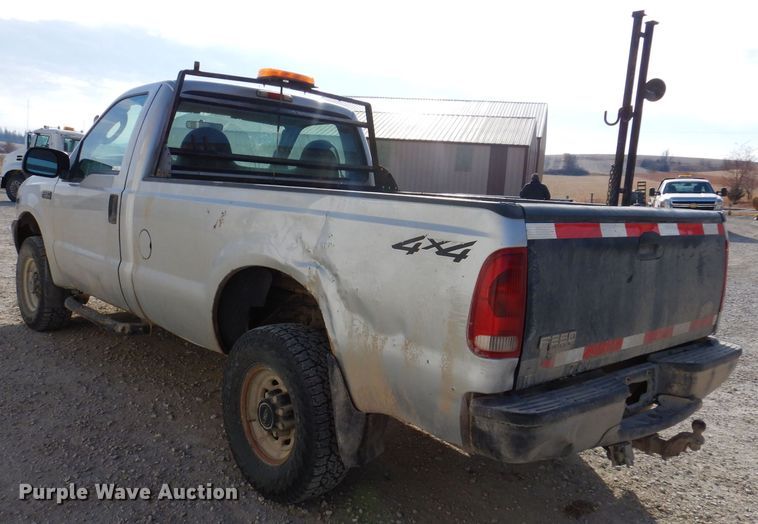 image for item KW9581 2003 Ford F250 Super Duty XL  pickup truck