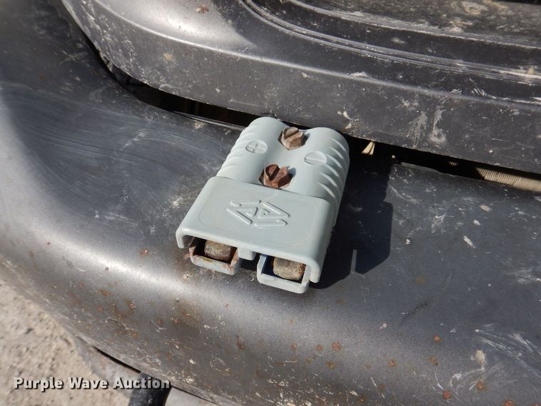 image for item KW9581 2003 Ford F250 Super Duty XL  pickup truck