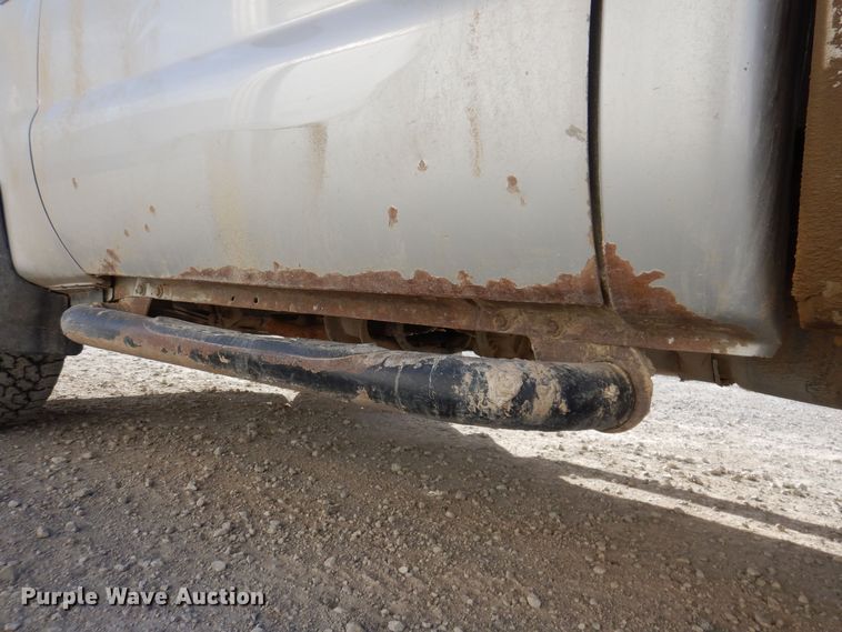 image for item KW9581 2003 Ford F250 Super Duty XL  pickup truck