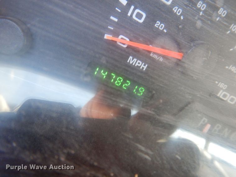 image for item KW9581 2003 Ford F250 Super Duty XL  pickup truck