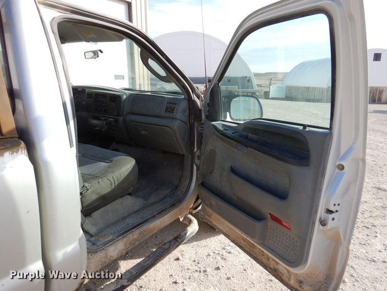 image for item KW9581 2003 Ford F250 Super Duty XL  pickup truck