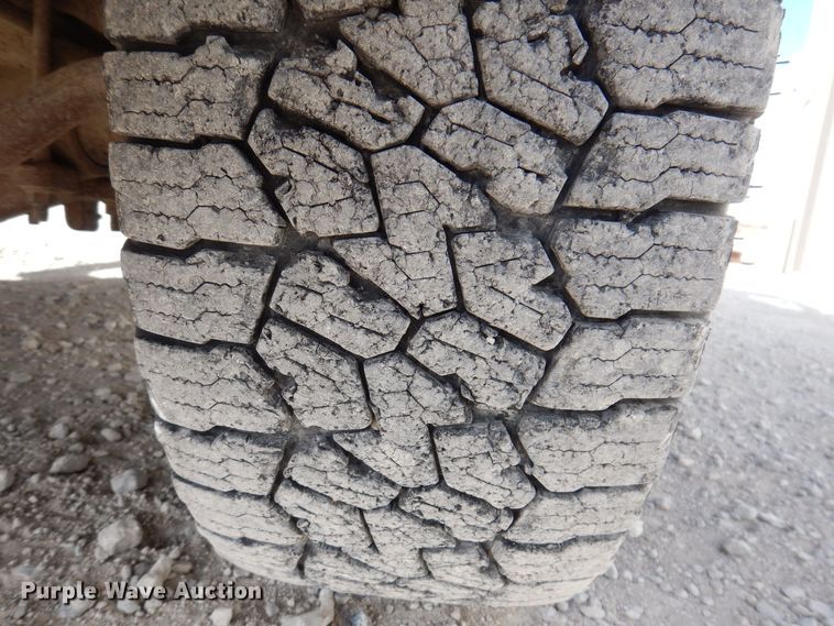 image for item KW9581 2003 Ford F250 Super Duty XL  pickup truck