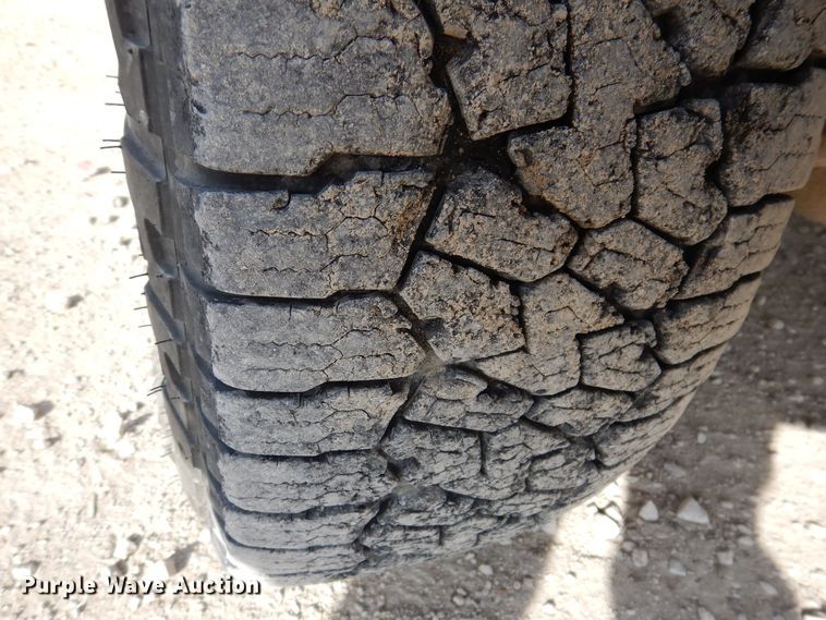 image for item KW9581 2003 Ford F250 Super Duty XL  pickup truck