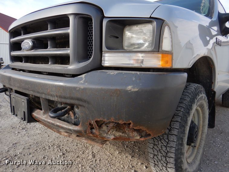 image for item KW9582 2004 Ford F250 Super Duty XL  pickup truck