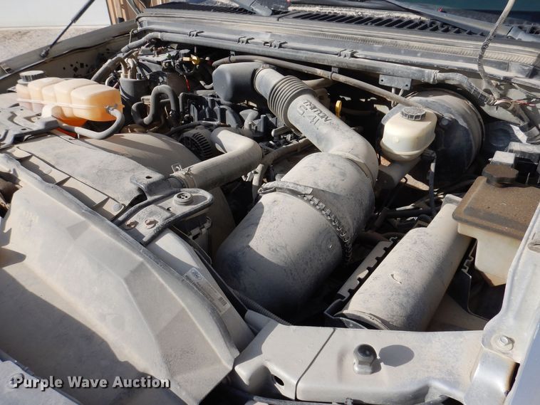 image for item KW9583 2004 Ford F250 Super Duty XL  pickup truck