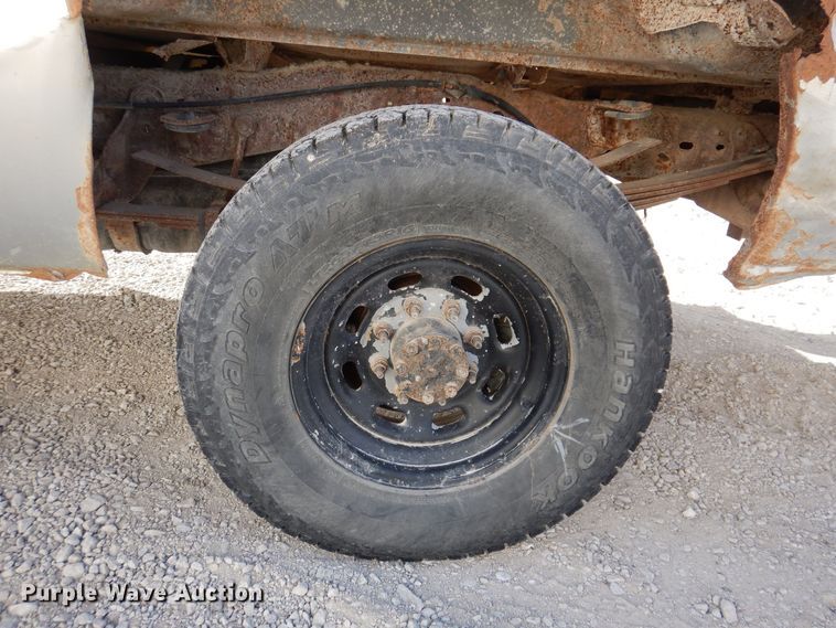 image for item KW9583 2004 Ford F250 Super Duty XL  pickup truck