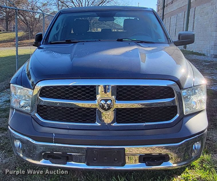 image for item LR9142 2013 Dodge Ram 1500  Crew Cab pickup truck