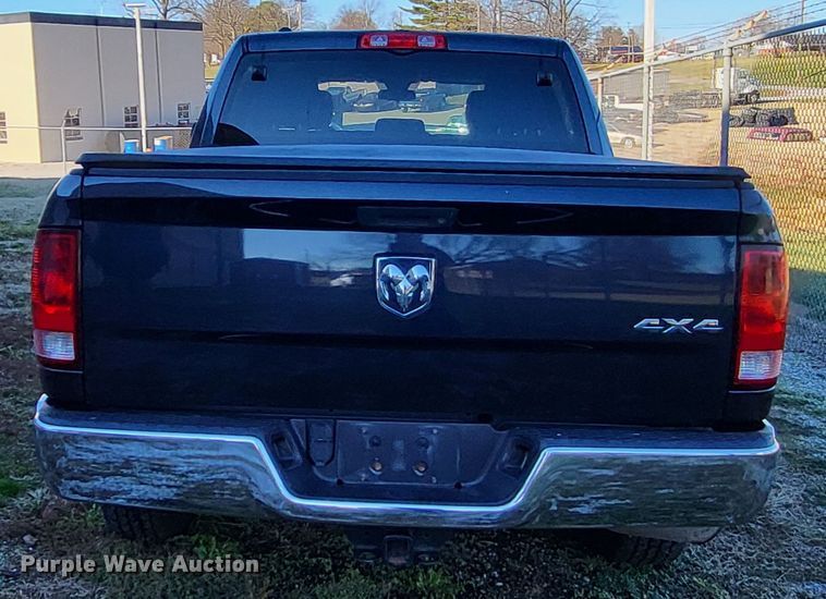 image for item LR9142 2013 Dodge Ram 1500  Crew Cab pickup truck