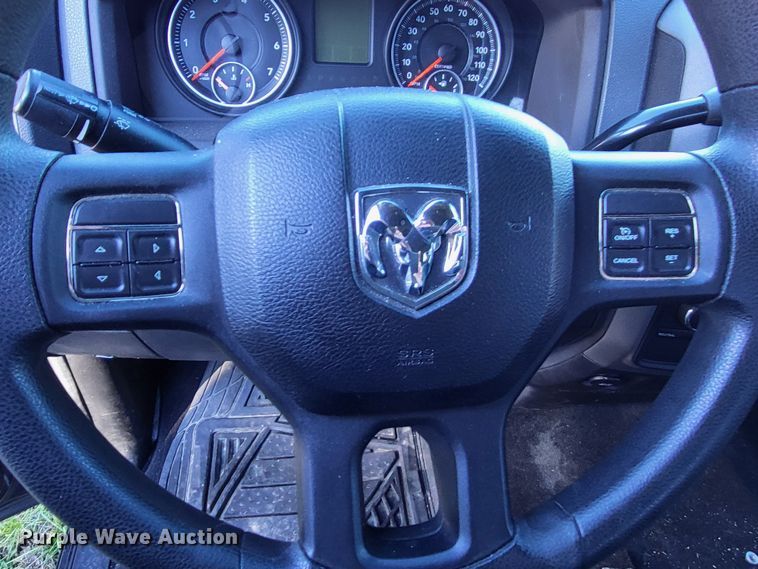 image for item LR9142 2013 Dodge Ram 1500  Crew Cab pickup truck